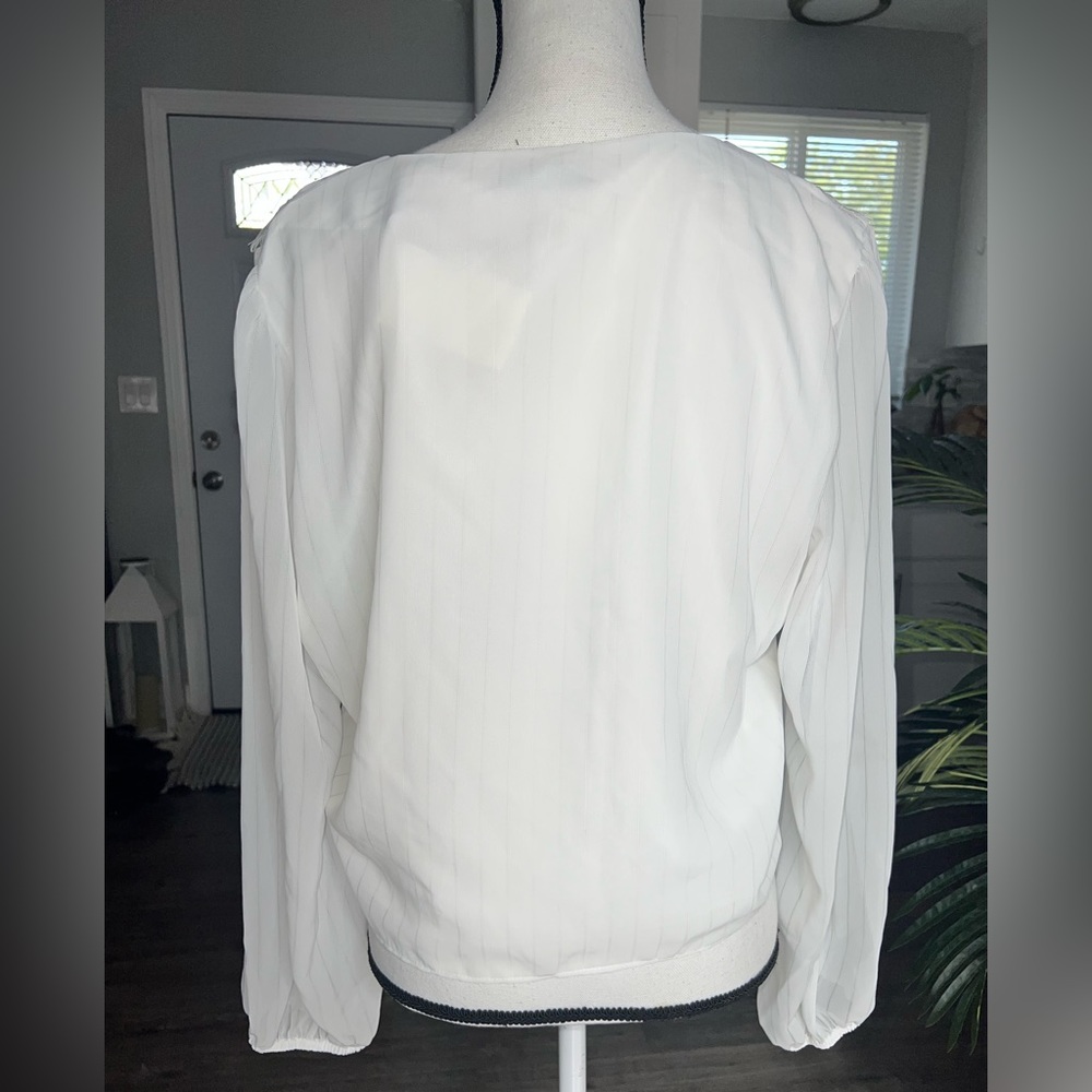 NWT WAYF Lace Trim Knotted Long Sleeve Blouse Ivory - Picture 8 of 11